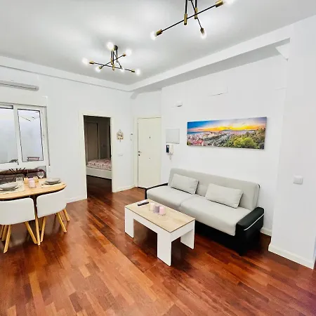 Apartment Marinac3 Precioso Con Patio En El Centro Historico De *